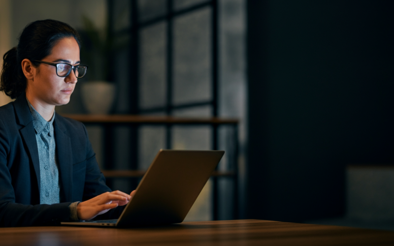 How AI Is Changing Online Earning in 2026: New Opportunities and Risks